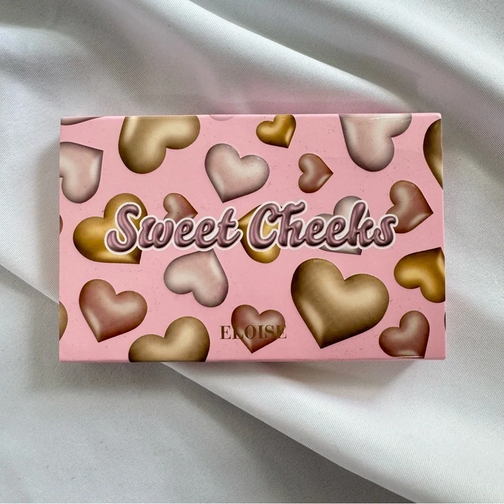 Eloise Sweet Cheeks Heart-Shaped Bronzer Duo  Fair-Medium